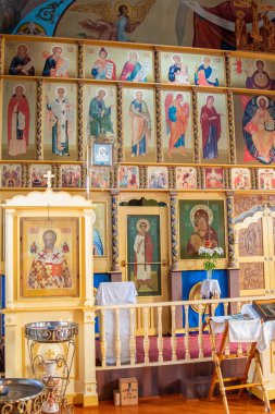 SHYMKENT, KAZAKHSTAN - 24 HAZİRAN 2023: Kazan, Kazakistan 'daki Tanrı' nın Annesi 'nin ikonu onuruna tapınağın içi