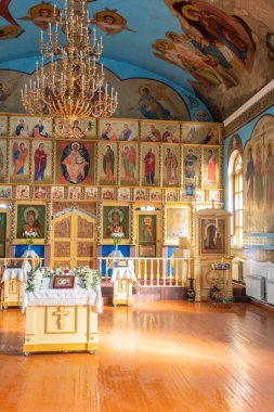 SHYMKENT, KAZAKHSTAN - 24 HAZİRAN 2023: Kazan, Kazakistan 'daki Tanrı' nın Annesi 'nin ikonu onuruna tapınağın içi