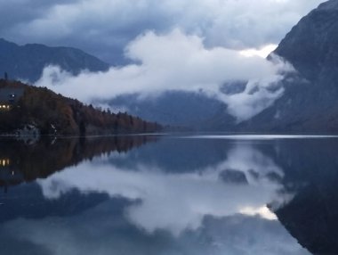 Slovenya Bohinskoe Gölü 'nde