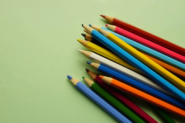 Set Colored Pencils Green Table — Stock Photo, Image