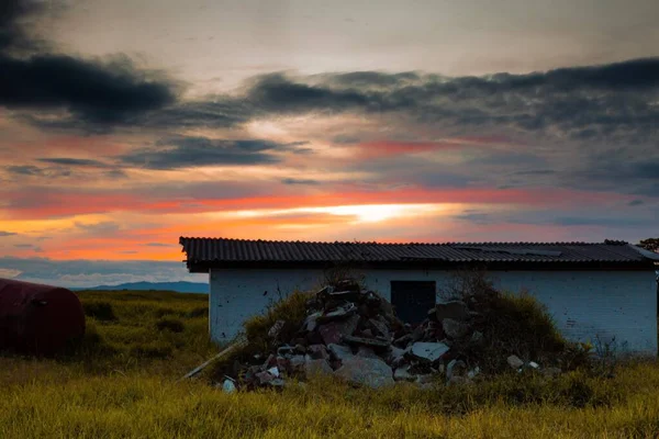 Güzel kırsal gün batımı - Santagueda Filistin - Kolombiya