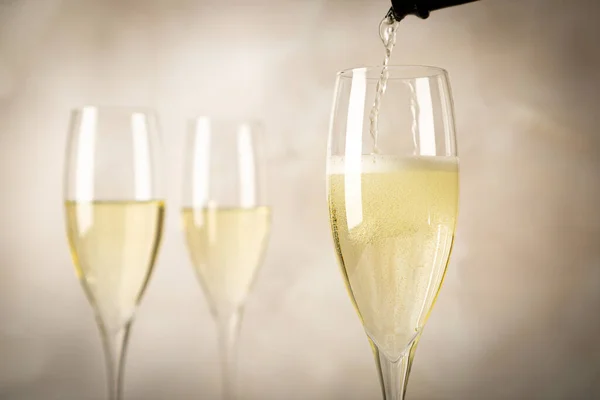 Festive Photo Pouring Sparkling Wine Glasses — Stock Photo, Image