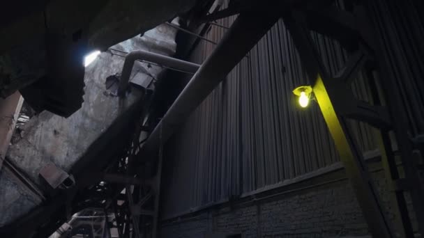 Gloomy Dark Scary Corridor Old Abandoned Factory Metal Rusty Pipes — Vídeos de Stock
