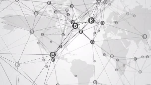 線で接続されたビットコインのシンボルを持つドットは 白い世界地図の背景で混沌と移動します お金のコインでループアニメーション グローバルネットワーク接続のブロック — ストック動画
