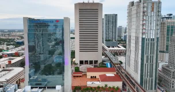 Miami Florida Verenigde Staten Januari 2024 Downtown Met Wolkenkrabbers Bank — Stockvideo