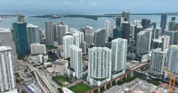 Miami Florida Enero 2024 Vista Aérea Que Establece Imágenes Brickell — Vídeos de Stock
