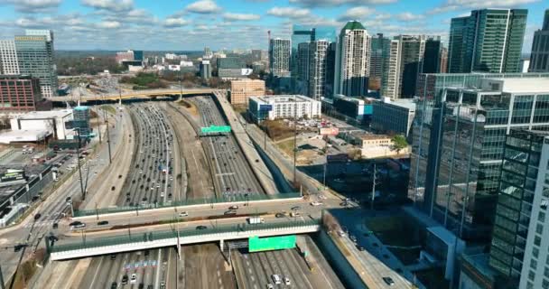 애틀랜타 조지아 2024 고속도로 인신매매와 경관을 플라이오버 — 비디오