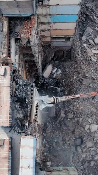Bulldozer Mechanical Arm Falling Concrete Slab Excavator Demolishing Ruins New — Stock Video