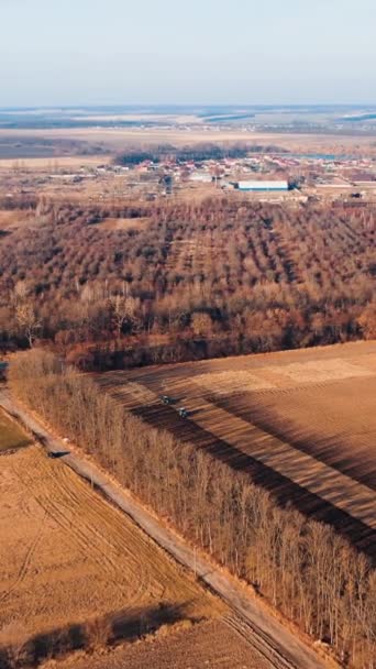 Krajina Orané Půdy Zemědělském Poli Lesích Slunečného Podzimního Dne Pozemní — Stock video