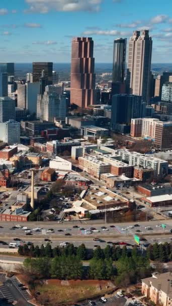 Podzimní Město Atlanta Letecký Pohled Buckhead Atlanta Silniční Provoz Panoramatickými — Stock video