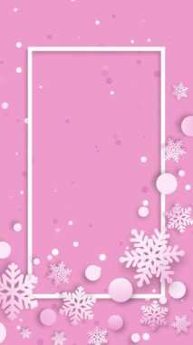 Beyaz kar taneleri çerçeveli pembe Noel arkaplanı. Fotokopi alanı olan yeni yıl arka planı. Döngü animasyonu. Dikey video.