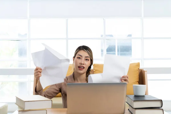 Asian Young Pretty Woman Using Laptop Computer While Working Learning — Stock Photo, Image