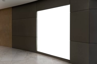 Alışveriş merkezindeki galeri panelinde boş LED Mockup ekranı, görüntüdeki bilgi ürününe multi-medya reklamları eklemek için boş alan