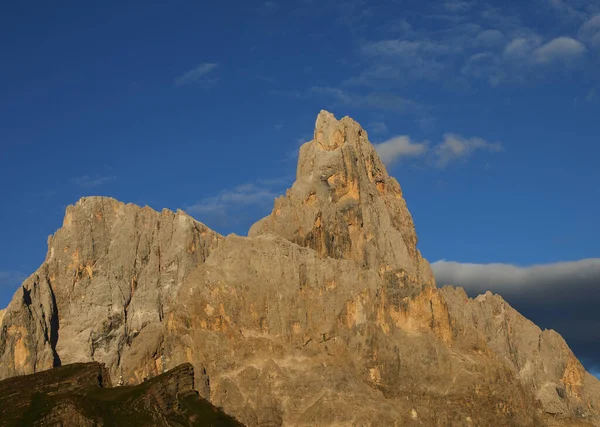 Panorama Dolomit Italských Alpách Typická Oranžová Barva Západu Slunce Názvem — Stock fotografie