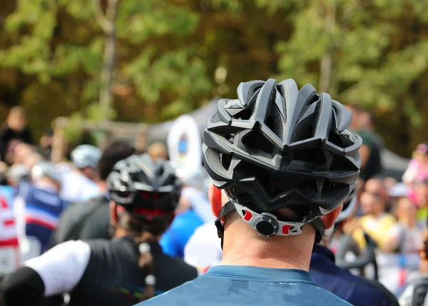 Руководитель Велогонщика Защитным Шлемом Начале Велогонки — стоковое фото