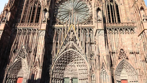 Statues Saints Religious Facade Ancient Cathedral Notre Dame Strasbourg France — Stock Photo, Image