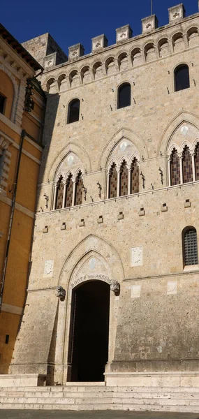 Siena Ιταλία Φεβρουαρίου 2023 Έδρα Της Ιταλικής Τράπεζας Monte Dei — Φωτογραφία Αρχείου