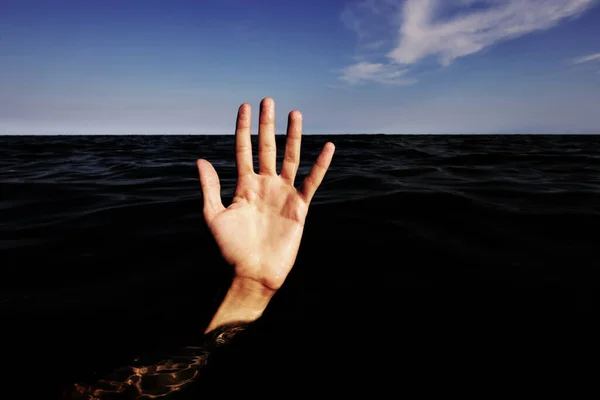 Hand Person Asking Help While Danger Drowning Deep Sea Water — Foto de Stock