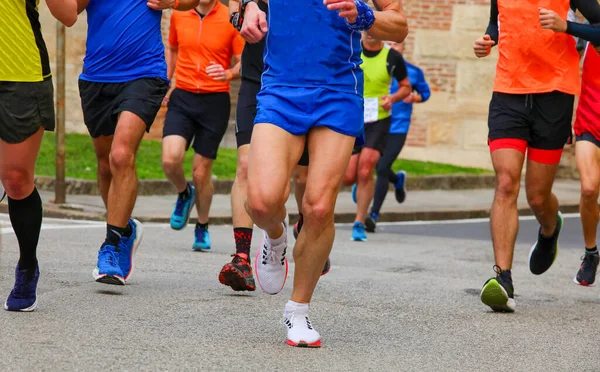 Viele Sportler Sportkleidung Laufen Während Des Laufes Auf Der Asphaltierten — Stockfoto