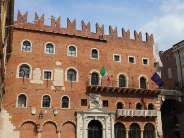 Verona, VR, İtalya - 23 Nisan 2023: PODESTA veya Governo Sarayı