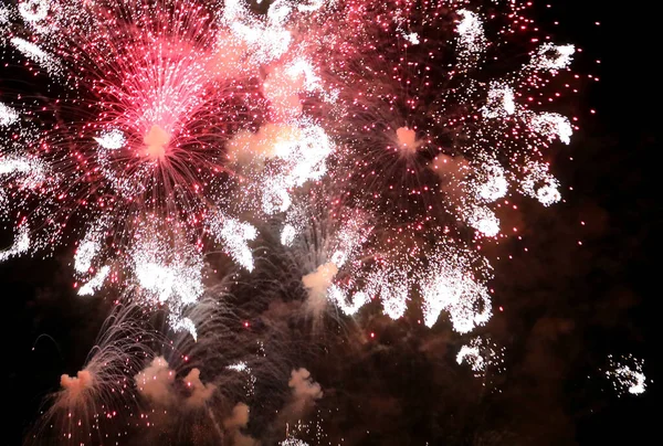 Colorful Fiery Sparks Huge Fireworks Night Celebrations — Stock Photo, Image