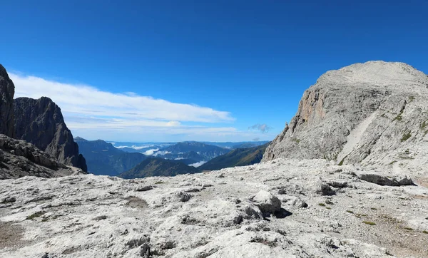 Kamienny Płaskowyż Który Wygląda Prawie Jak Księżycowy Krajobraz Łańcuchu Górskim — Zdjęcie stockowe