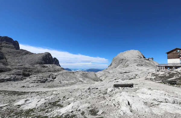 Mountain View European Alps Dolomite Group Building Called Rifugio Rosetta — Stock Photo, Image