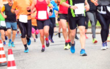 Yolda koşarken kasten odak grubundan çıkanlar