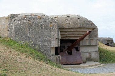 Longues-sur-Mer bataryası, L, Fransa - 21 Ağustos 2022 Normandiya 'da Atlatik Duvarın Eski Topçu Bataryası