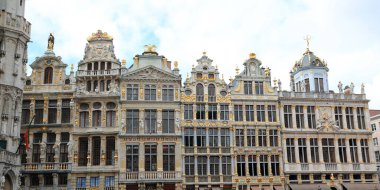 Brüksel, B, Belçika - 19 Ağustos 2022: 15. Yüzyıl Şirketleri Ana Meydanı