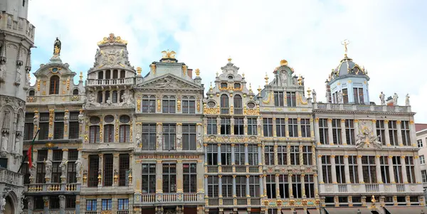 Brüksel, B, Belçika - 19 Ağustos 2022: 15. Yüzyıl Şirketleri Ana Meydanı