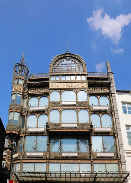 比利时布鲁塞尔 2022年8月18日 旧英格兰百货商店的立面现在是乐器博物馆Mim 图库图片