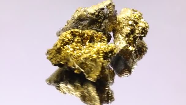 Χρυσές Πέτρες Διαφόρων Μεγεθών Χρυσές Αντανακλάσεις — Αρχείο Βίντεο