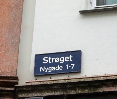 Danimarka 'nın Kopenhag şehrinde çok popüler bir sokak adıdır.