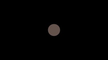 Küçük daire, siyah bir arkaplanda renk değiştirmeye devam eden büyük bir çembere dönüşür.