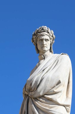 İlahi Komedya 'yı yazan ünlü yazar DANTE ALIGHIERI' nin heykeli Araf yoluyla cennete ulaşan bir adamın hikayesi.
