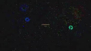 Altından parıltılı yazı tipi ve siyah arkaplanda havai fişek görüntüsü olan 