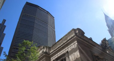 New York, New York, New York, ABD - 27 Ağustos 2025: New York gökdelenleri Büyük Terminal Merkezi İstasyonu ve Chrysler binası da dahil olmak üzere