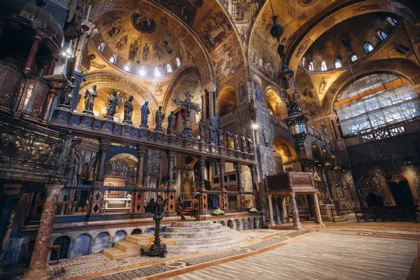 Kilise mozaik kubbesi Venice St. Marks Katedrali. Yüksek kalite fotoğraf