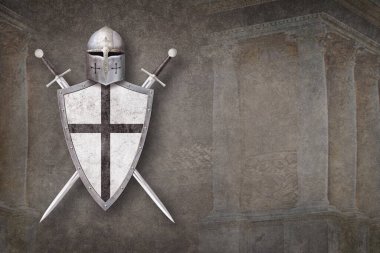 Siyah haçlı miğfer beyaz kalkan ve grunge arkaplanda iki kılıç