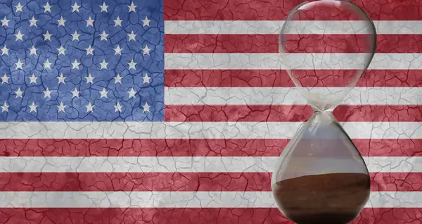 Brända Amerikanska Flaggan Med Ett Timglas Som Har Tagit Slut — Stockfoto