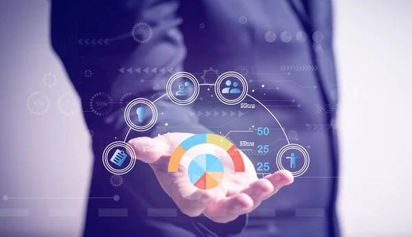 Çeşitli etkinliklerdeki yaratıcılık kavramı, elinde ampul, fikir ve hayal gücü bulunan işadamı, yenilik teknolojisi, yaratıcı ve ilham kaynağı, sanayi, eğitim, bilim, tarım, mühendislik.