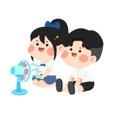 Çocuk Çocuklar Yelpazeyle Serinliyor