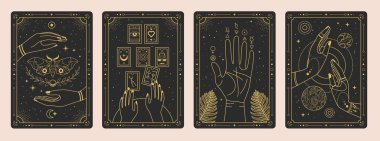 Sihirbaz elli, tarot kartlı, güneş sistemli, falcı ve kelebekli modern sihir kartları. Çizgi sanatı okült vektör çizimi