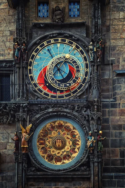 Praski Zegar Astronomiczny Średniowieczny Zegar Astronomiczny Przymocowany Starego Ratusza Pradze — Zdjęcie stockowe