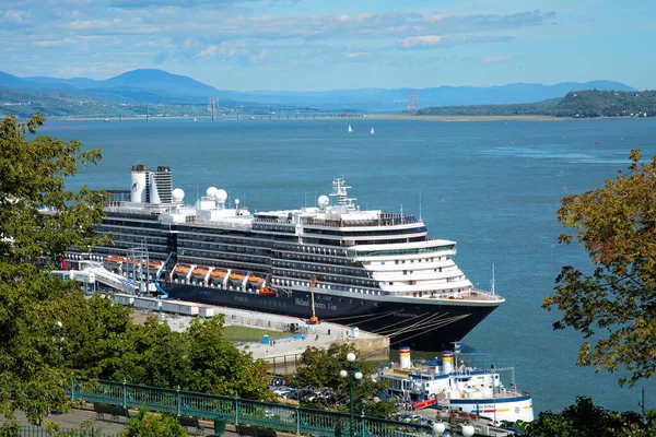 Port Quebecu Jest Pierwszym Miejscem Docelowym Statku Wycieczkowego Lawrence Ponad — Zdjęcie stockowe