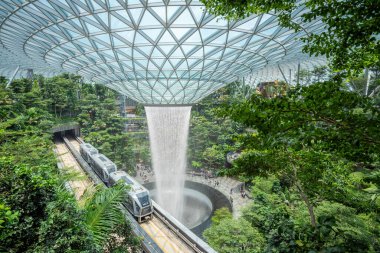Jewel Changi Havaalanı'nda Yağmur Girdabı, Singapur.