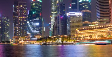 En güzel Viewpoint marina körfezi, Asya iş konsepti imajı, Singapur 'daki panoramik modern şehir manzarası..