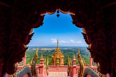 Chiang Mai, Tayland 'daki Budist tapınağı Doi Suthep' in en güzel bakış açısı. 