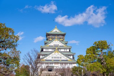 Şato Japonya 'nın en ünlü simgelerinden biridir ve Japonya' nın onaltıncı yüzyılda Osaka Kalesi Japonya 'da birleşmesinde önemli bir rol oynamıştır.